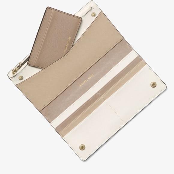 Michael Kors Jet Set Large Saffiano Leather Wallet - Picture 4 of 5